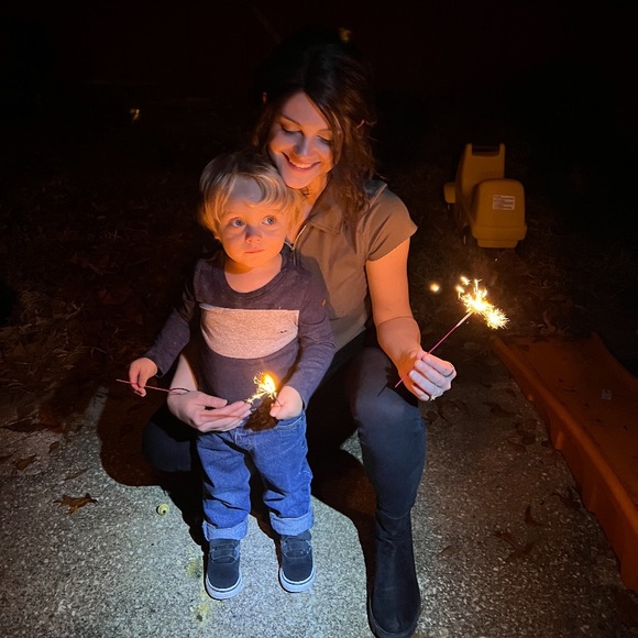 Meet your Posher, Bri - Picture 3 of 17